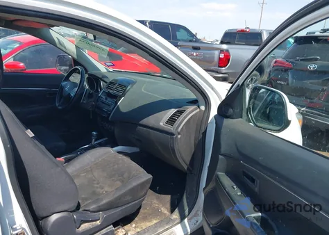 2013 Mitsubishi Outlander Sport Es z USA, uszkodzony, nr VIN 4A4AP3AU4DE011667